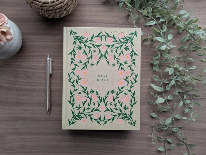 NLT Reflections Bible, Artist’s Edition (Hardcover Cloth)