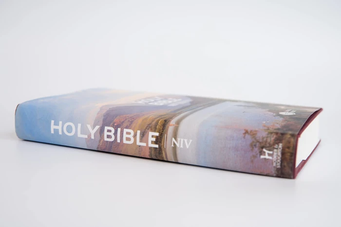 NIV Larger Print Gift Hardback Bible