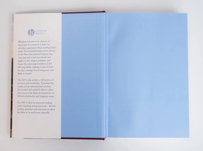 NIV Larger Print Gift Hardback Bible