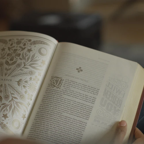 ESV Illuminated™ Bible, Art Journaling Edition