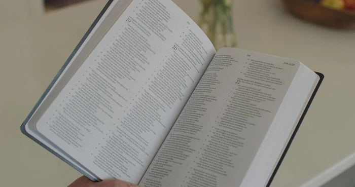 ESV Gift and Award Bible (TruTone®, Black)
