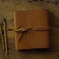 ESV Journaling Bible (Natural Leather, Brown, Flap with Strap)