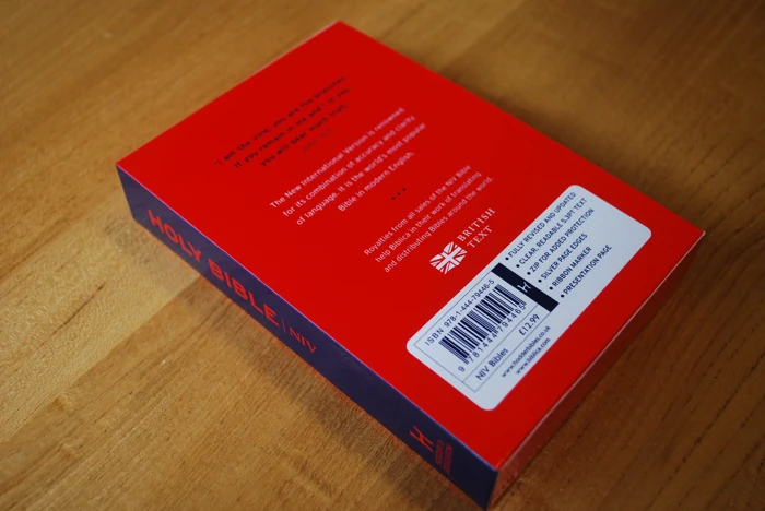 NIV Tiny Navy Soft-tone Bible with Zip