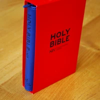 NIV Tiny Navy Soft-tone Bible with Zip