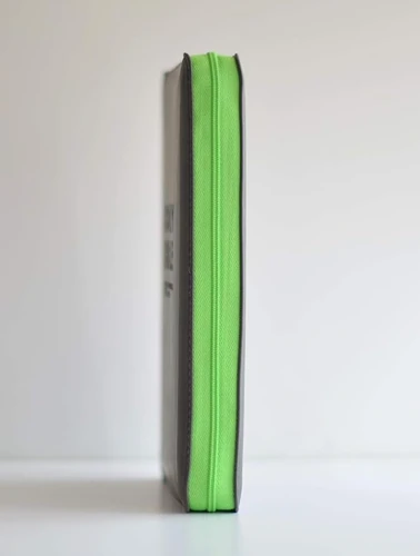 NIV Popular Soft-Tone Bible with Zip
